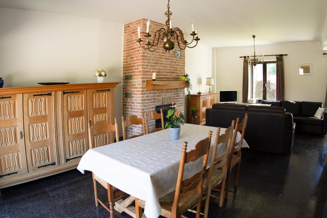 Huisje Van De Meentocht Rumst Esterno foto
